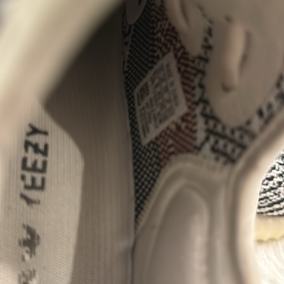 Yeezy Boost by Adidas 350 Zebra size 8 1/2 pre-owned. - Picture 6 of 8
